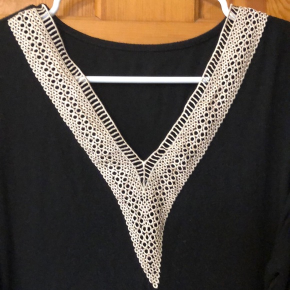 Elegant Black Top with Lace Detail Lge - Picture 4 of 5